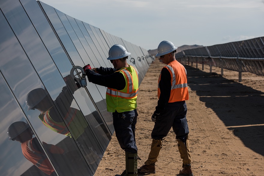 Pearce-Renewables-Solar-Workers